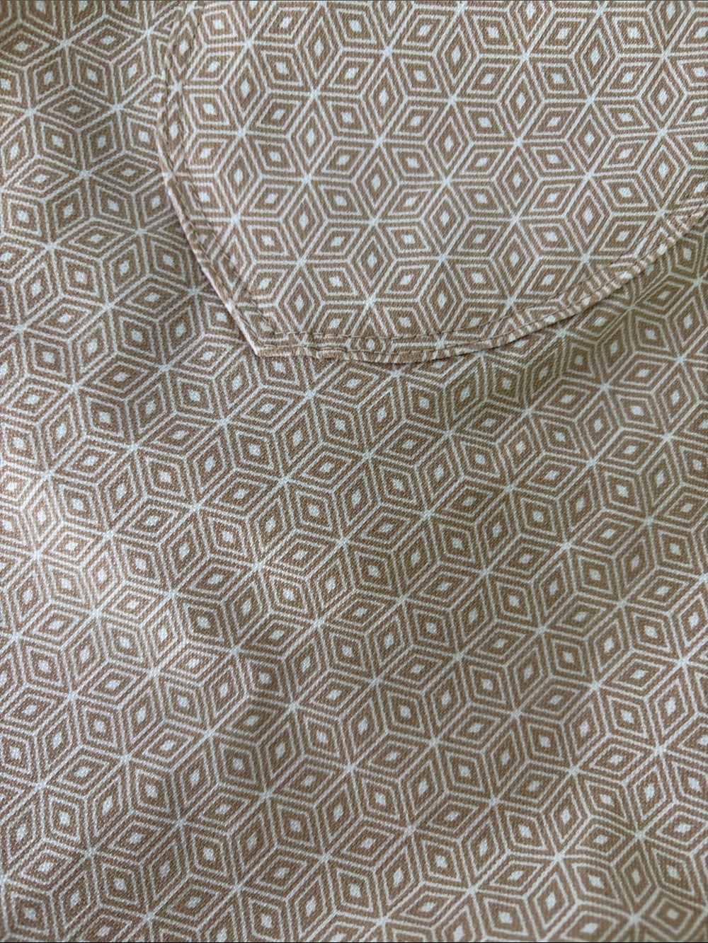Beige Geometric Pattern Shorts - Picture 5 of 10